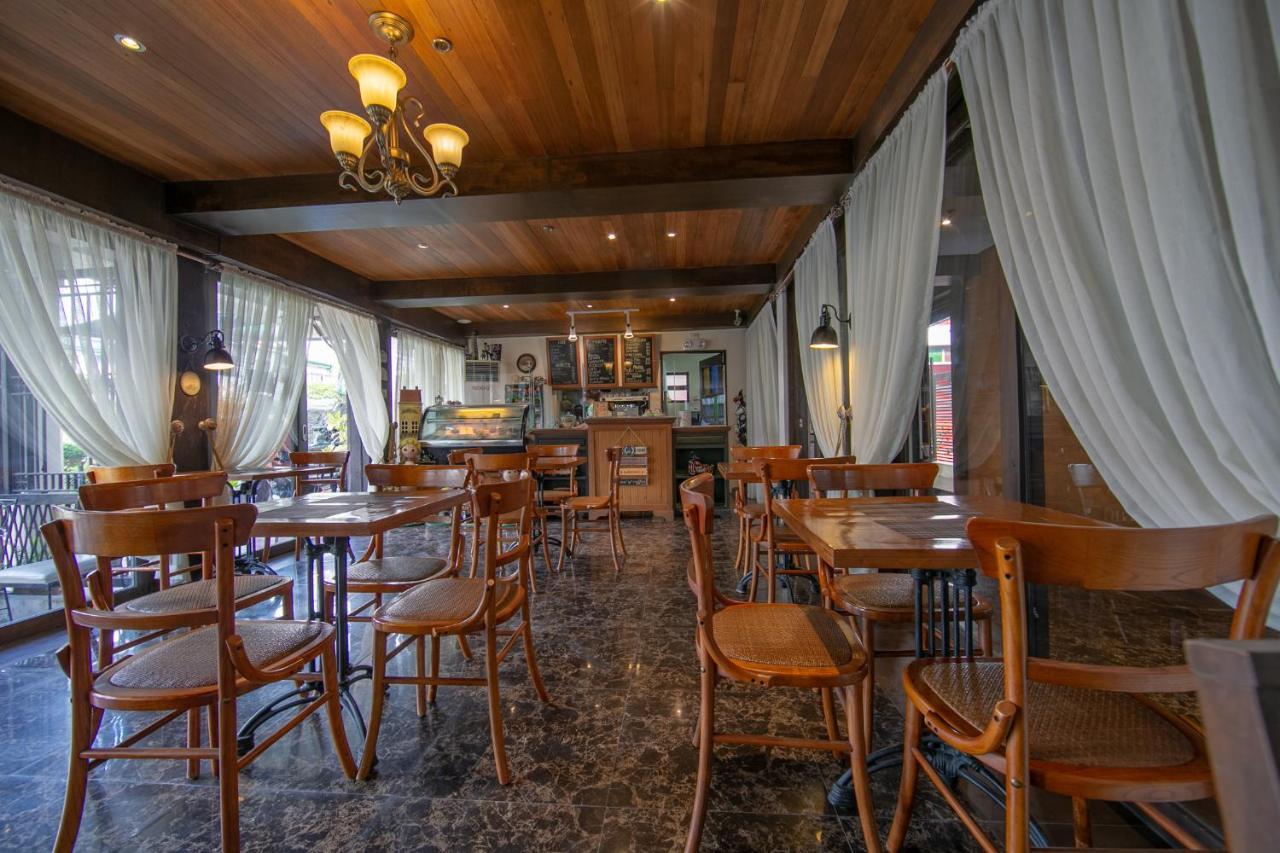 Rosvenil Hotel Tacloban Exterior photo