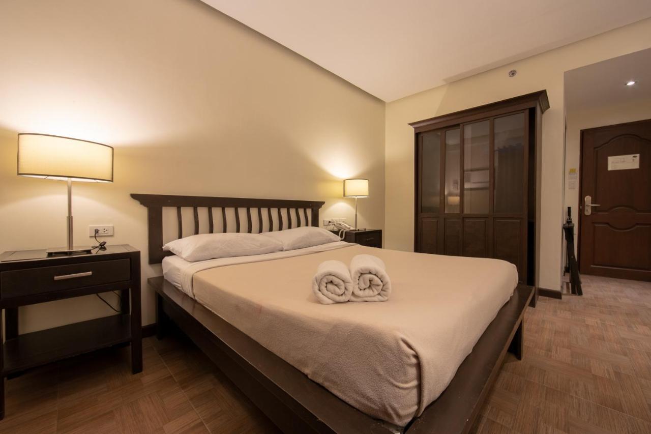 Rosvenil Hotel Tacloban Exterior photo