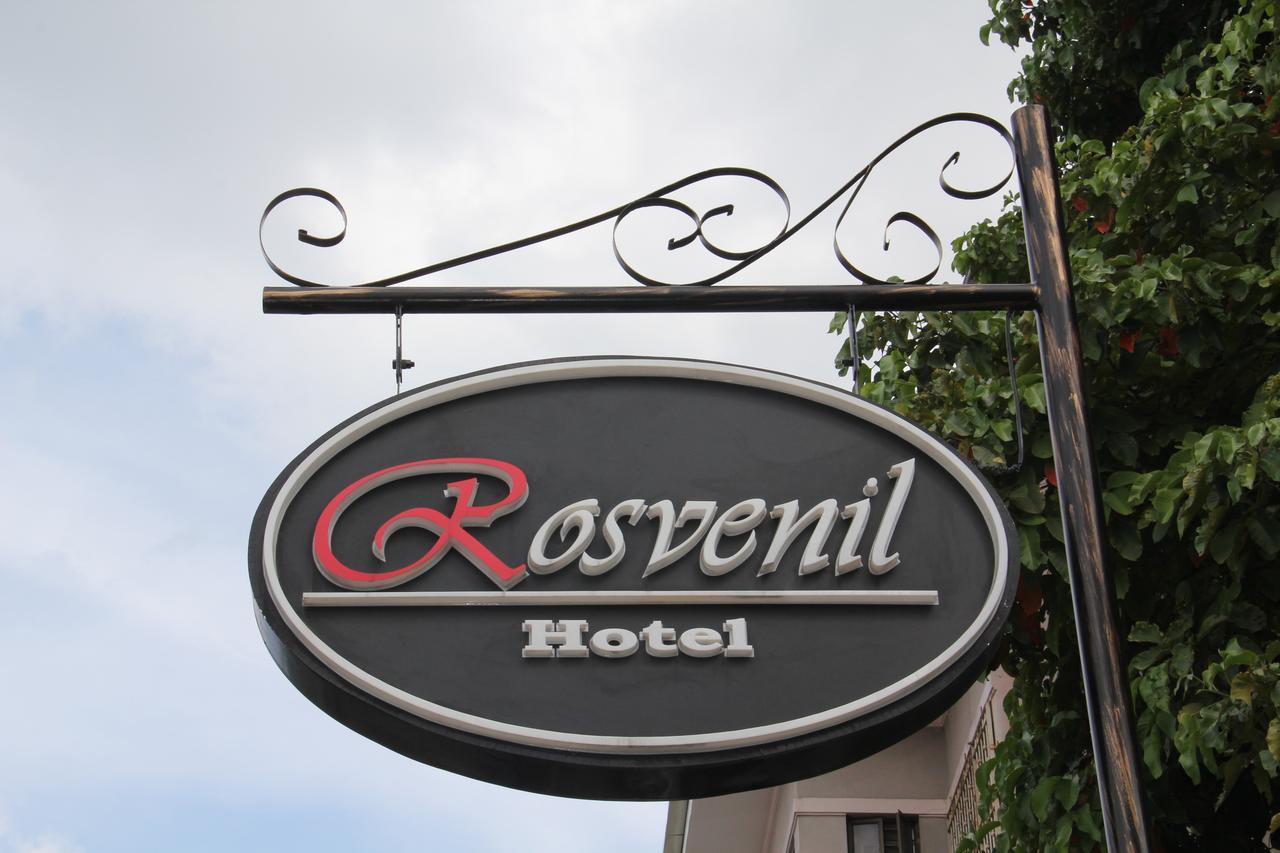 Rosvenil Hotel Tacloban Exterior photo